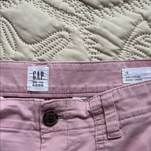 GAP Blush Girlfriend Khaki Shorts